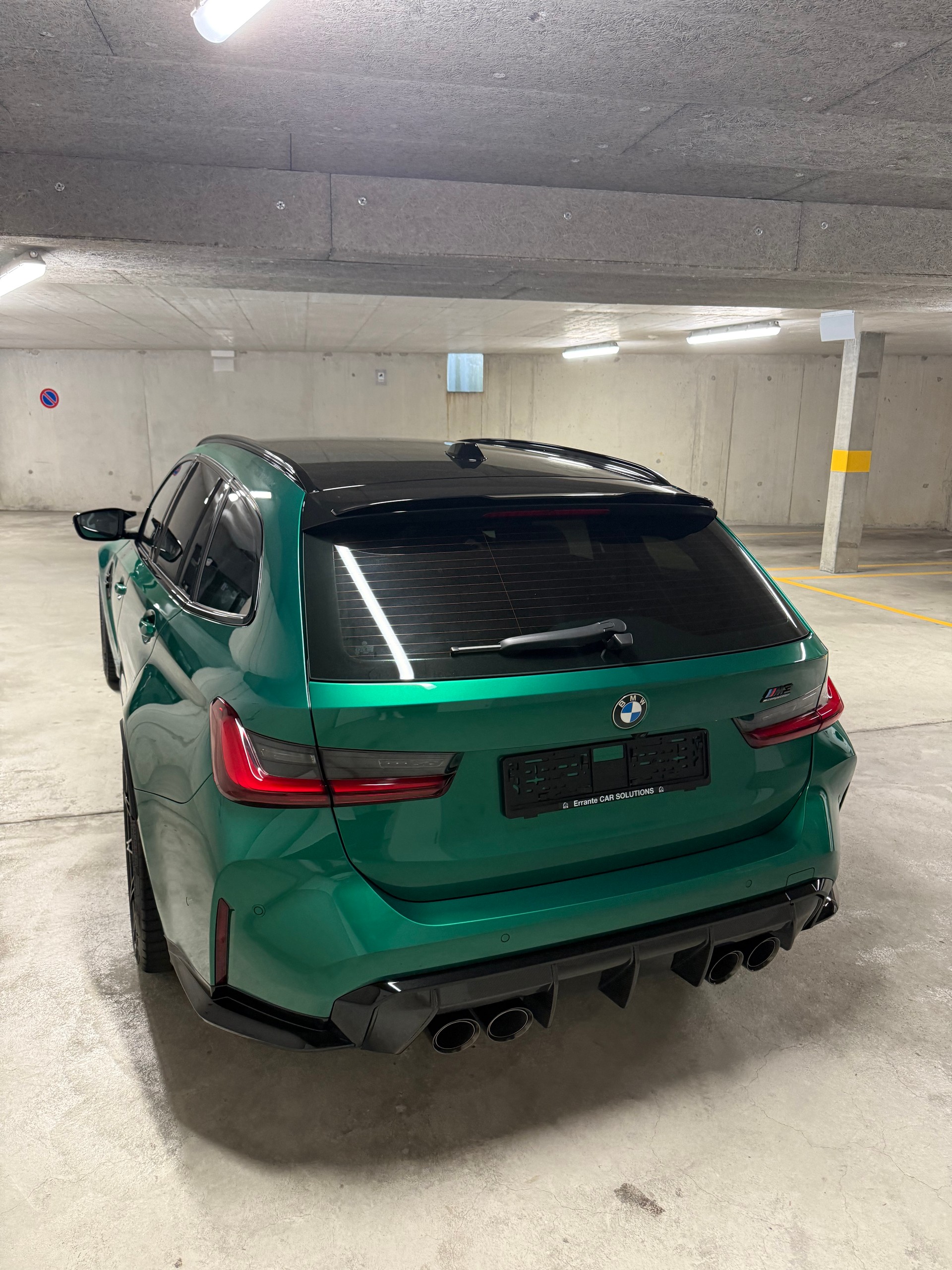 BMW M3 Competition xDrive - CH🇨🇭Auto - Full Carbone - Freins carbone Céramique-image-9