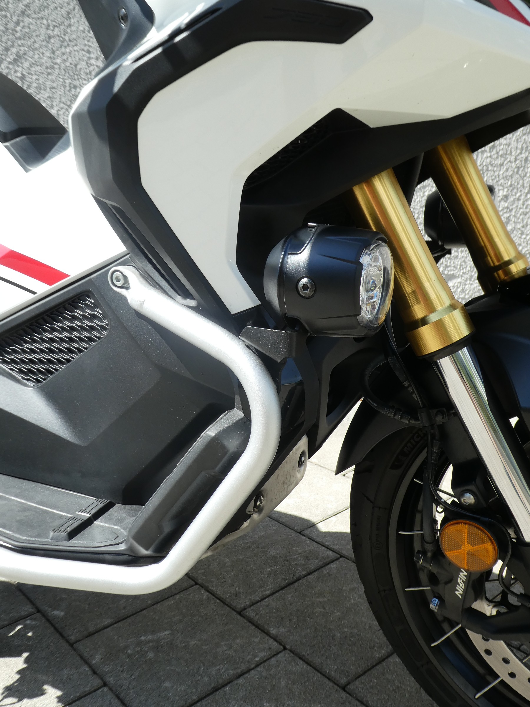 HONDA X-ADV 750-showroom-element-3
