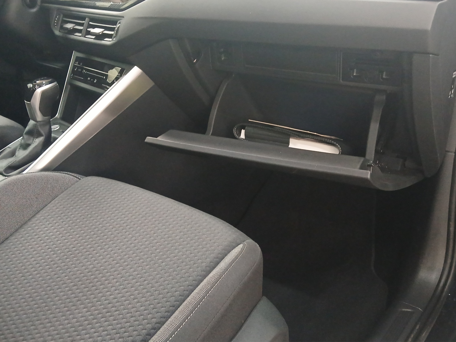 VW Taigo 1.0 TSI Life DSG-image-14
