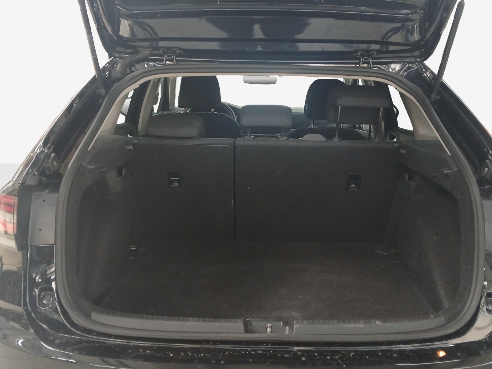 VW Taigo 1.0 TSI Life DSG-image-12