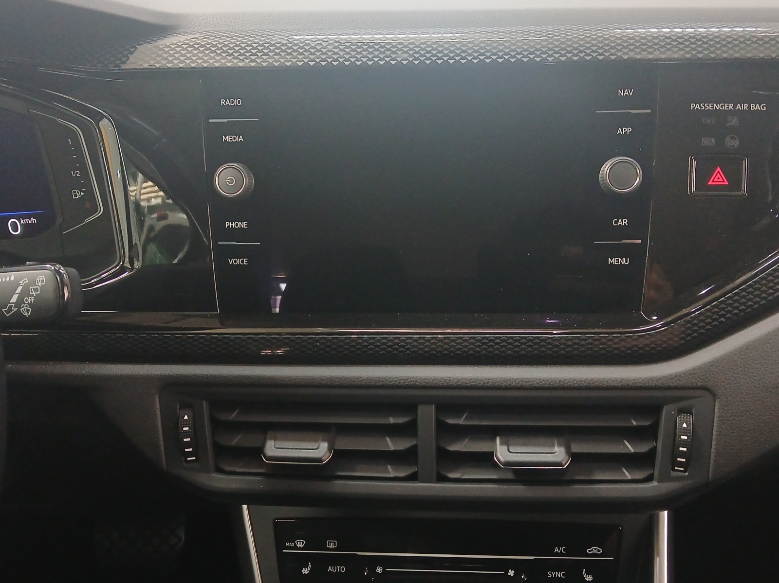 VW Taigo 1.0 TSI Life DSG-image-10