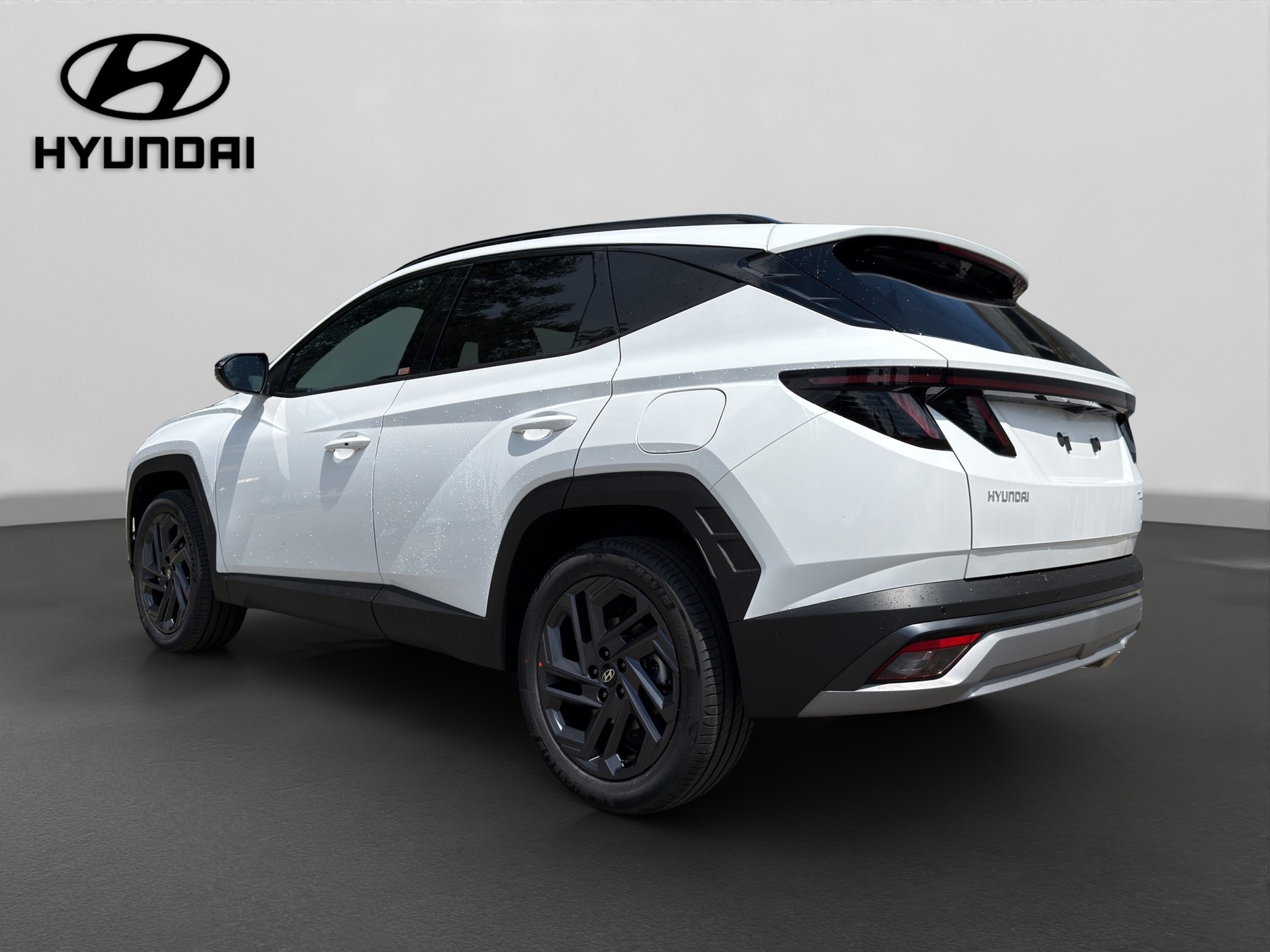 HYUNDAI Tucson 1.6 TGDI HEV Origo Black Line 4WD-image-3