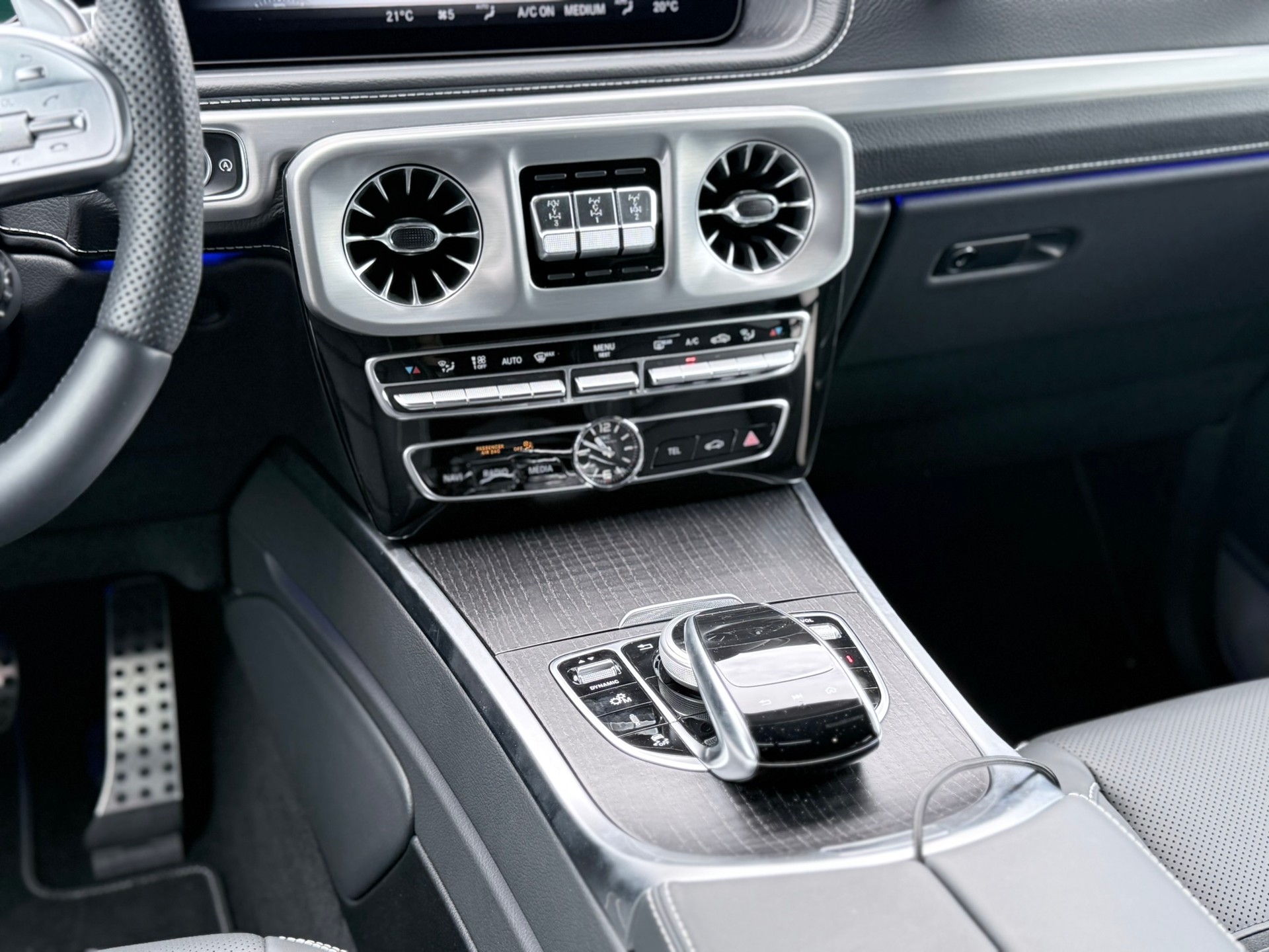 MERCEDES-BENZ G 63 AMG Speedshift Plus G-Tronic-image-16