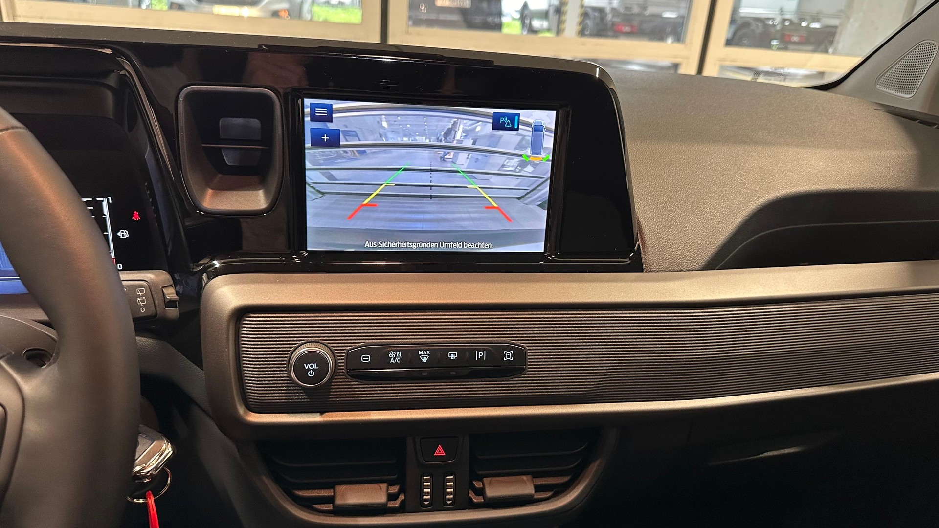 FORD Transit Courier Van 1.0 EcoBoost Trend-image-16