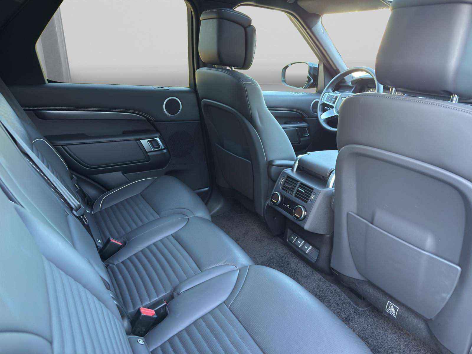 LAND ROVER Discovery 3.0 I6 Metropolitan Edition 360PS 7 Sitze und AHK-image-14