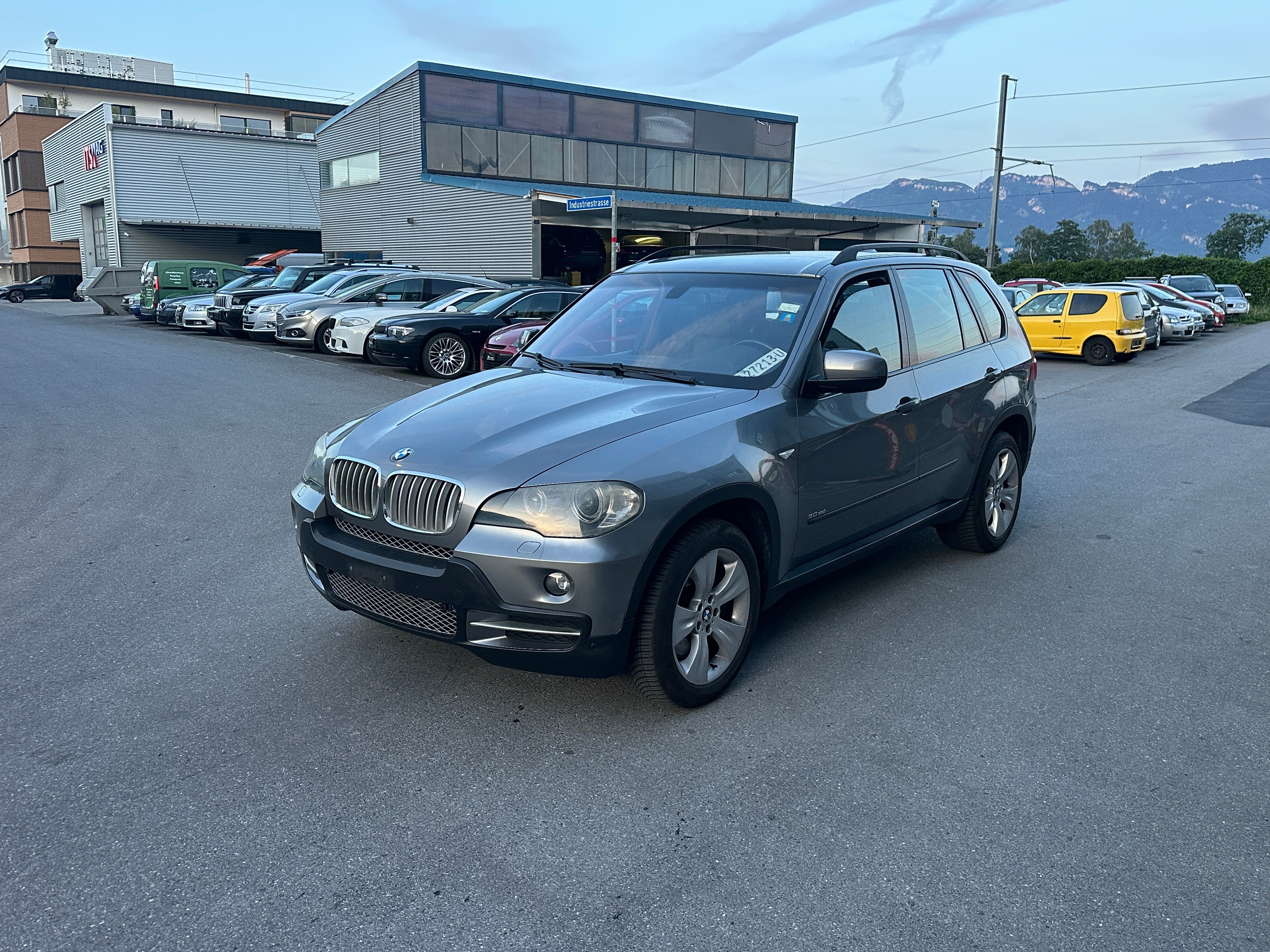 Car photo