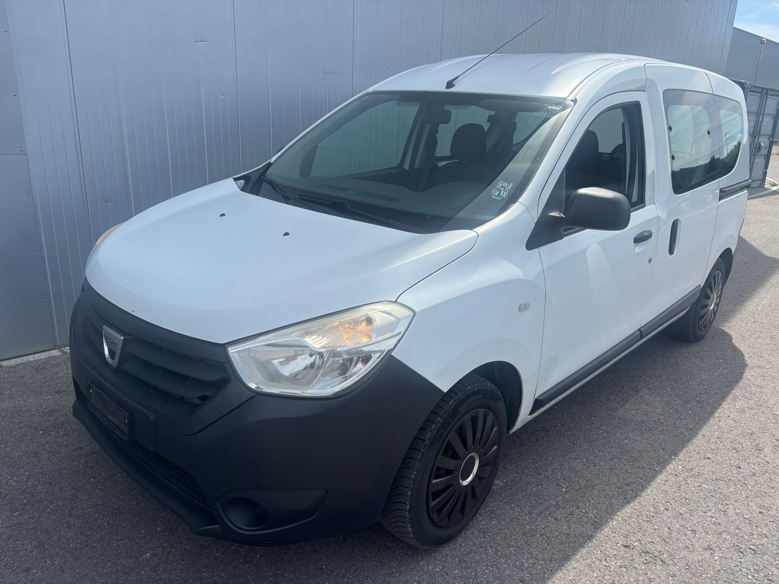 DACIA Dokker 1.6 Ambiance-image-1