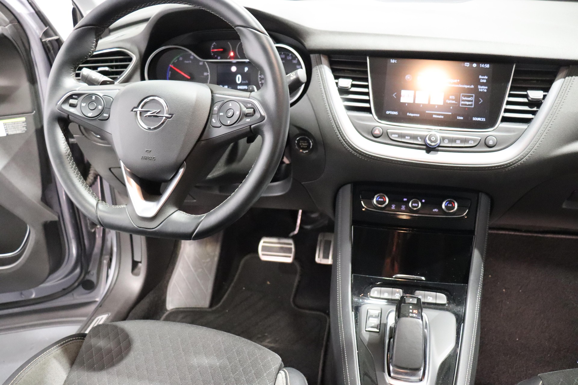 OPEL Grandland X 1.6 T PHEV Excellence-image-8