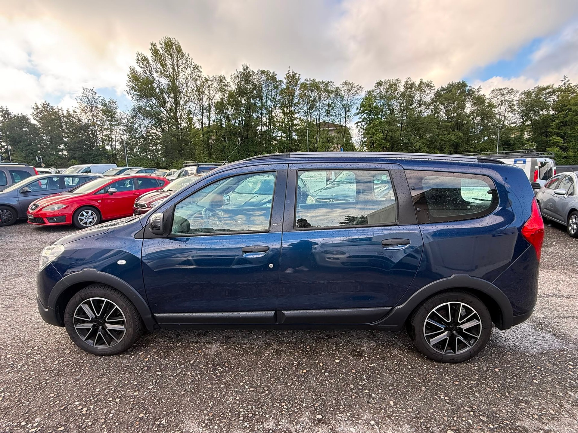 DACIA Lodgy 1.2 Turbo Stepway Unlimited 2 7PL-image-4