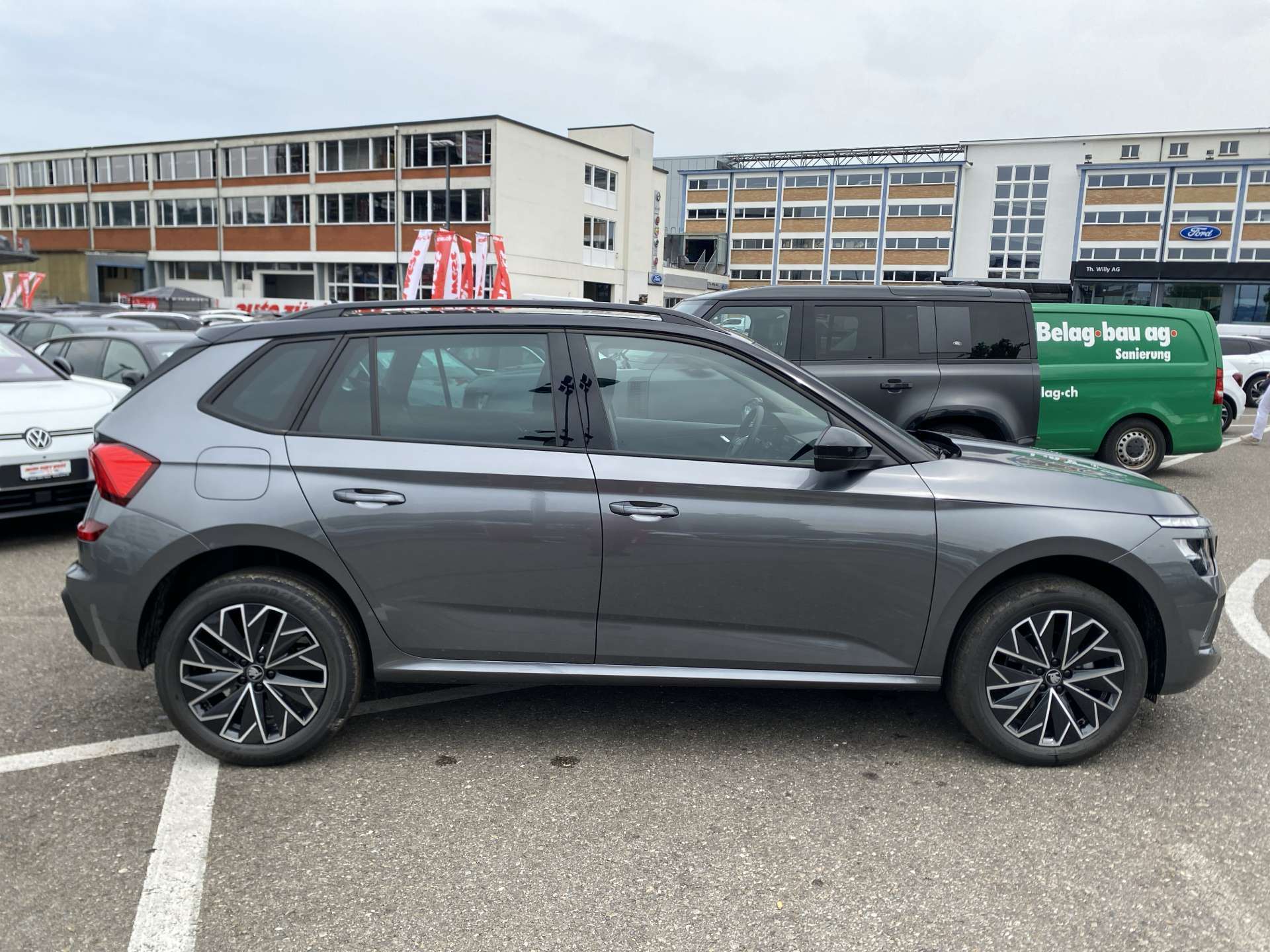 SKODA Kamiq 1.0 TSi Selection Black DSG-Automat-image-8