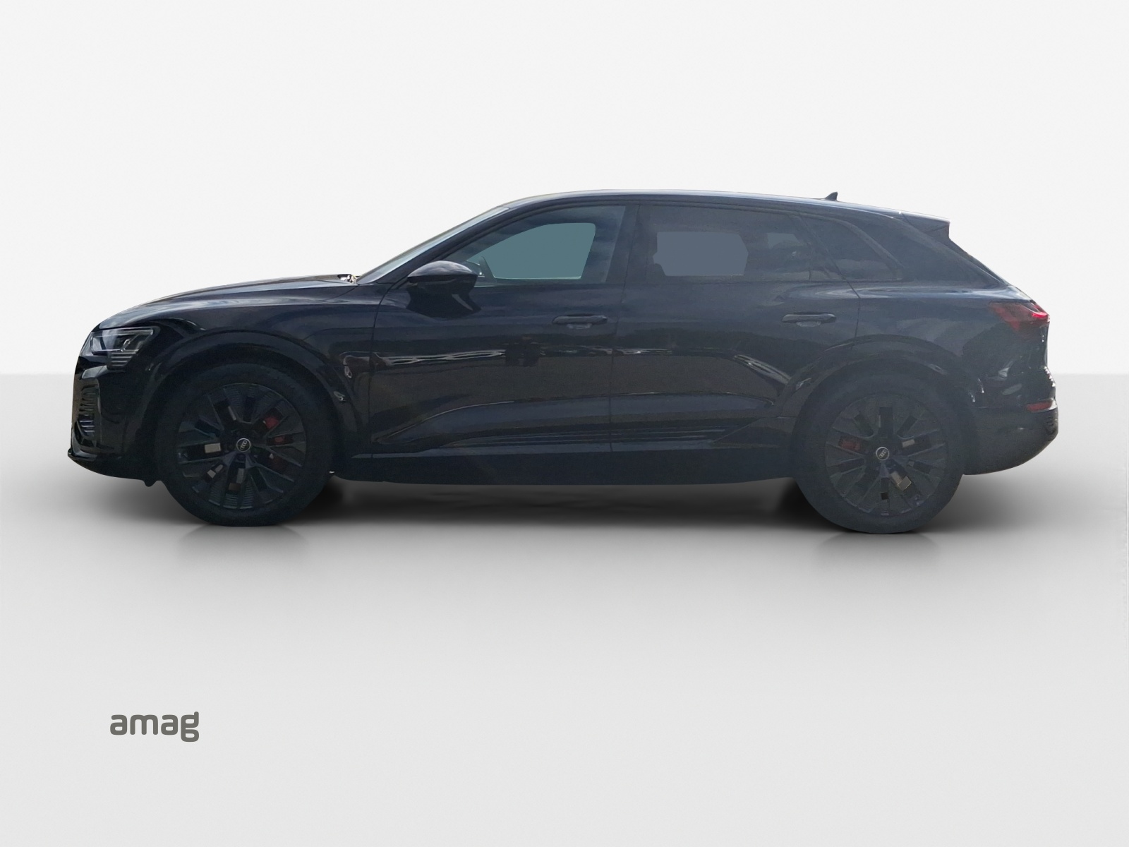 AUDI Q8 55 e-tron Black Edition quattro-image-1