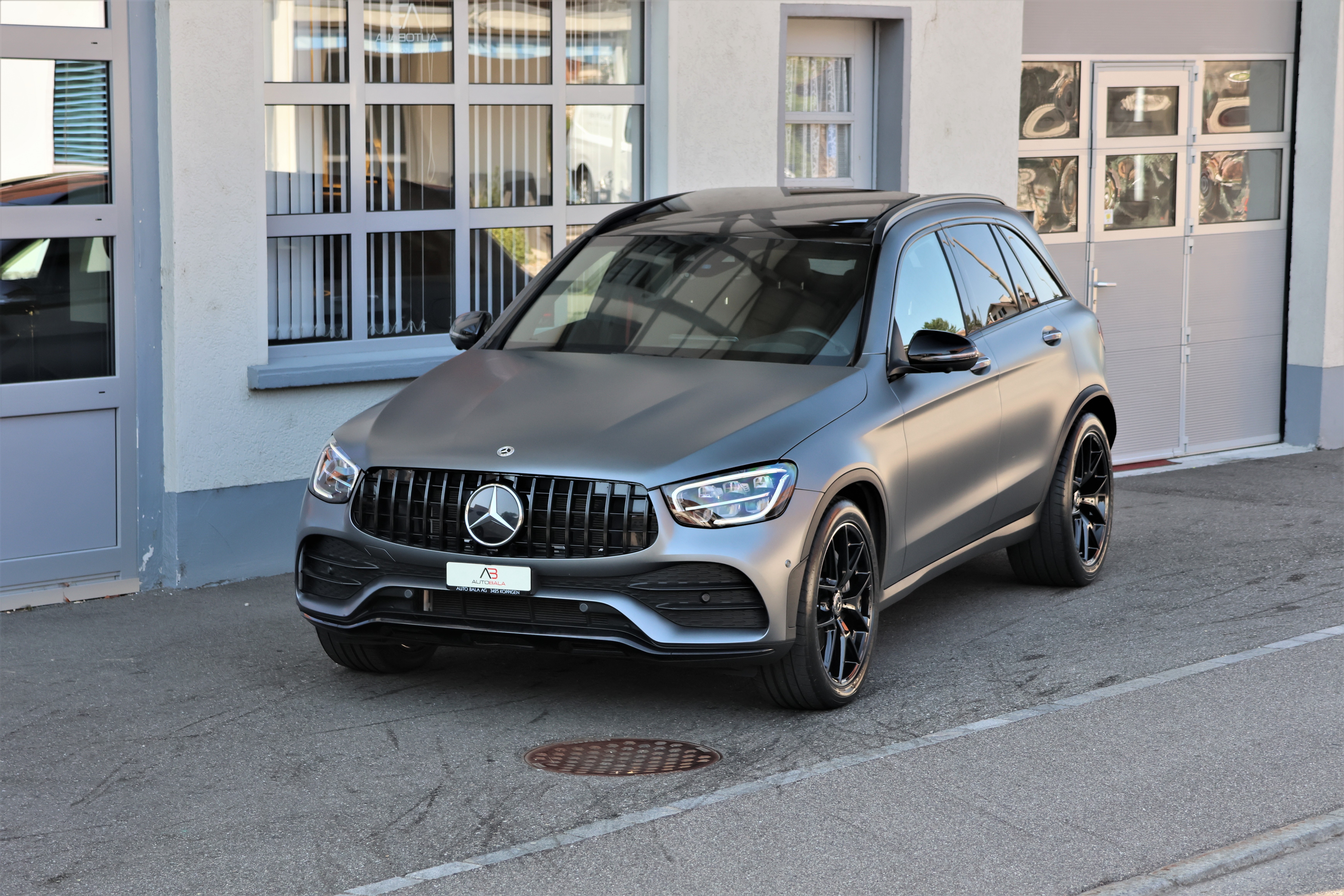 Car photo