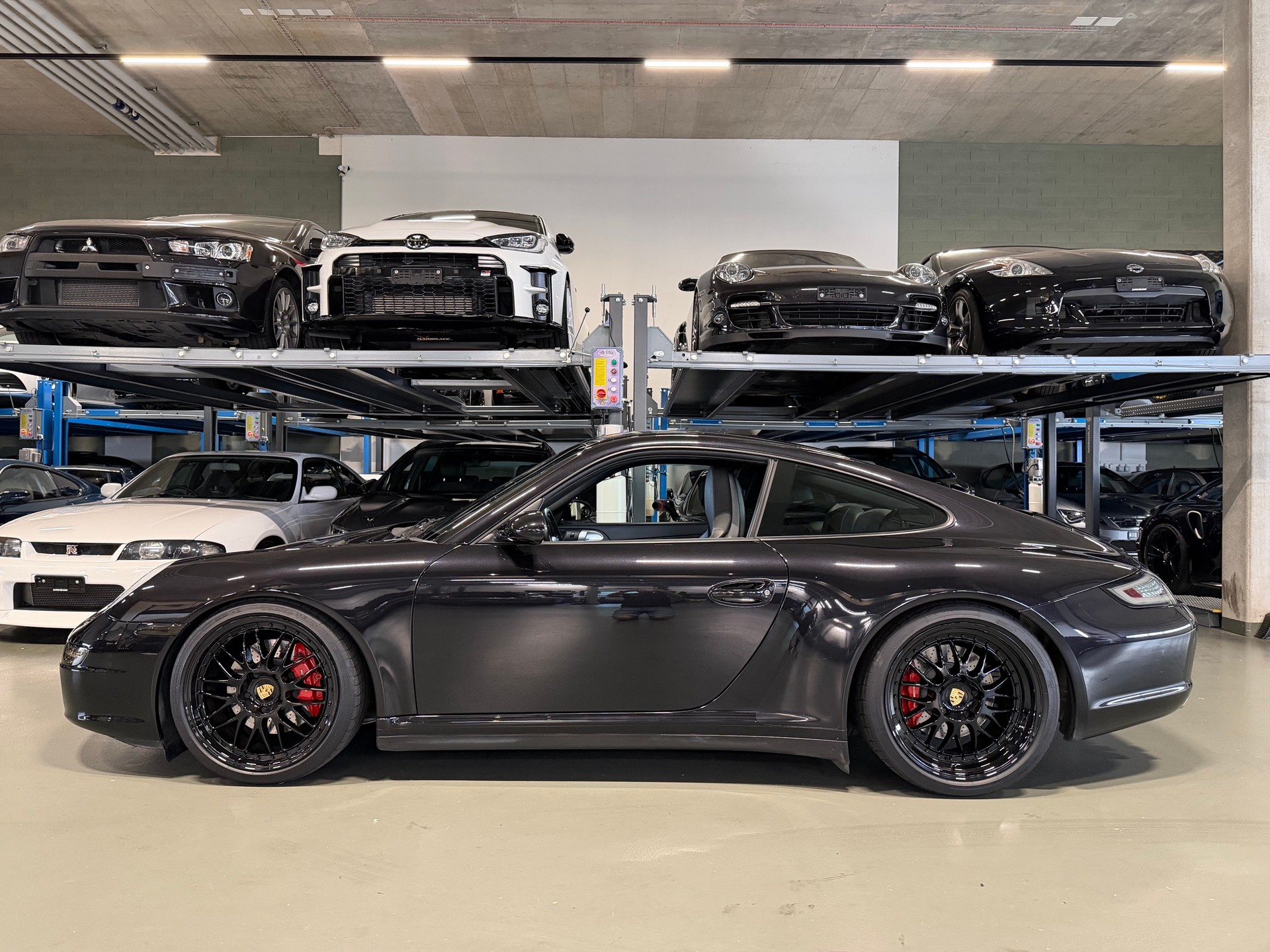 PORSCHE 911 Carrera 4S-image-0