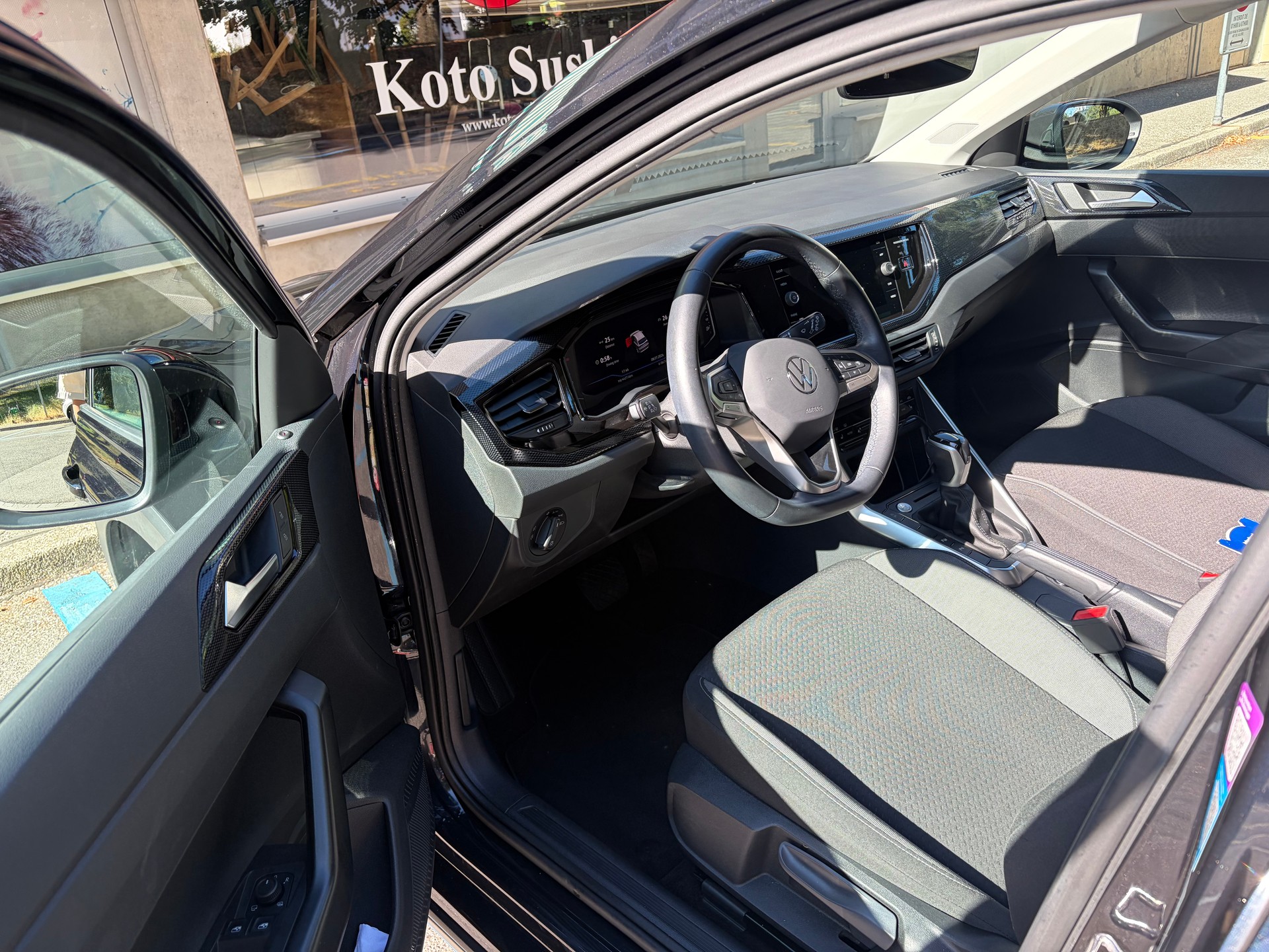 VW TAIGO 1.0 TSI Life DSG-image-4