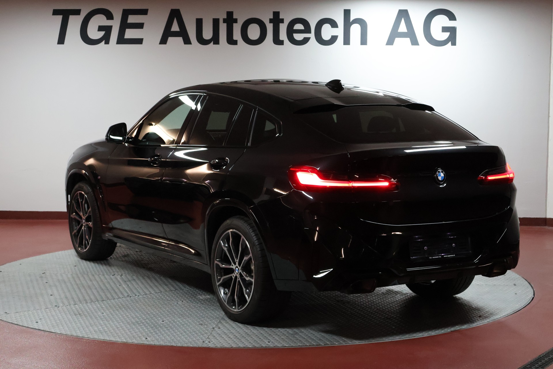 BMW X4 xDrive 48V 30i M Sport Edition Steptronic-image-21