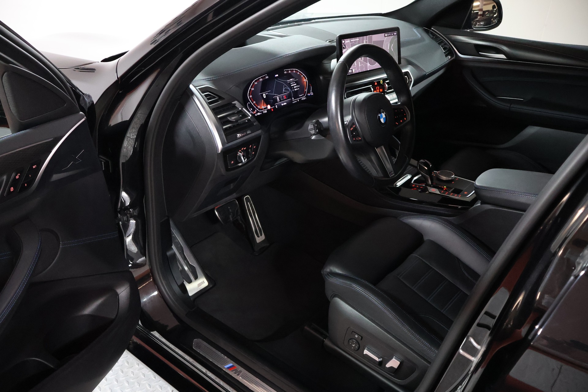 BMW X4 xDrive 48V 30i M Sport Edition Steptronic-image-6