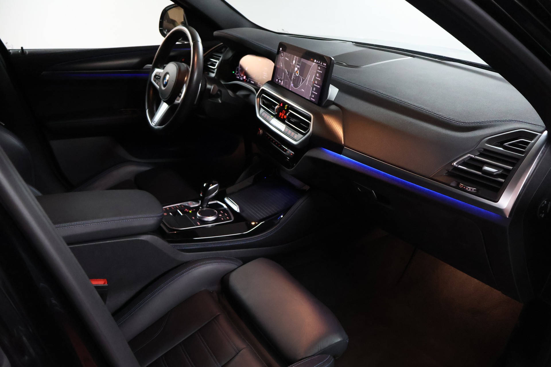 BMW X4 xDrive 48V 30i M Sport Edition Steptronic-image-15