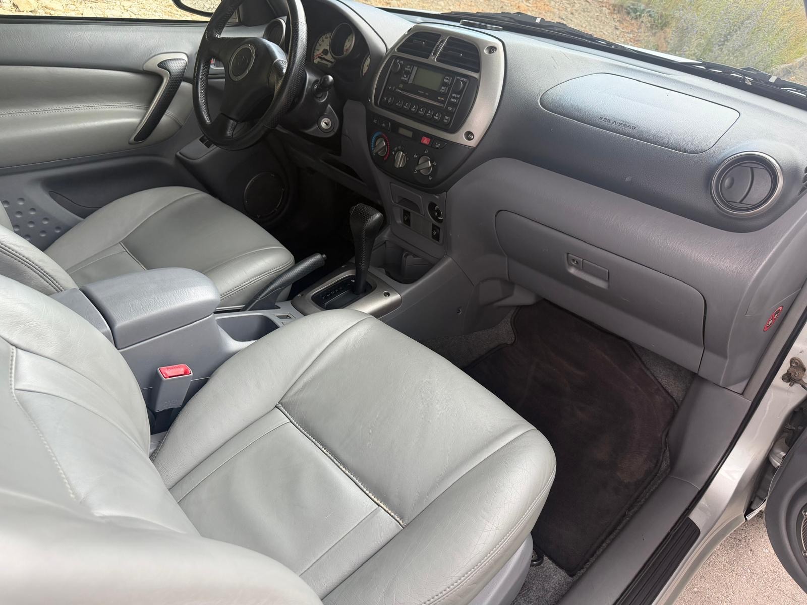 TOYOTA RAV-4 2.0 16V Linea Terra-image-8