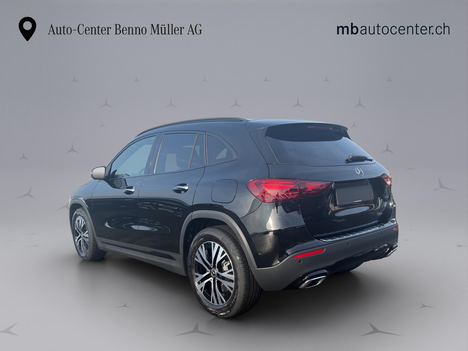 MERCEDES-BENZ GLA 250 Swiss Star Progressive 4matic-showroom-element-2