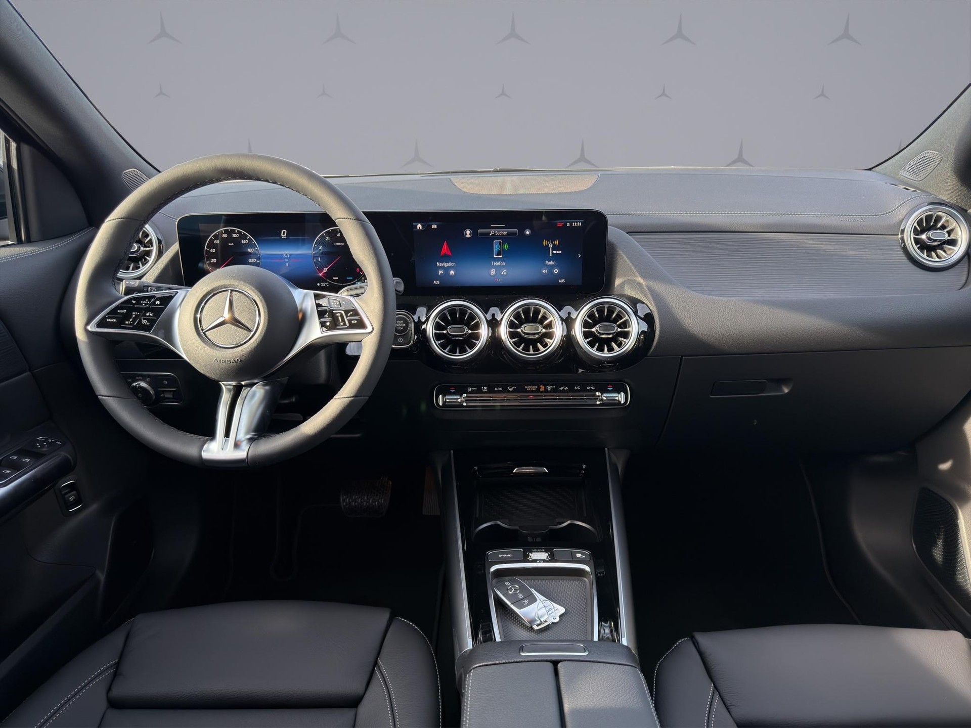 MERCEDES-BENZ GLA 250 Swiss Star Progressive 4matic-image-12