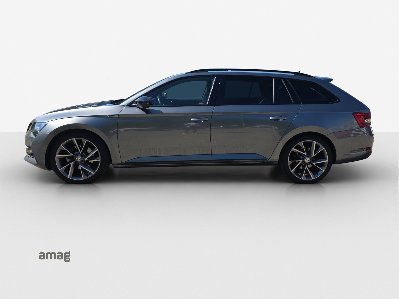 SKODA Superb Combi 2.0 TDi SportLine 4x4 DSG-image-1