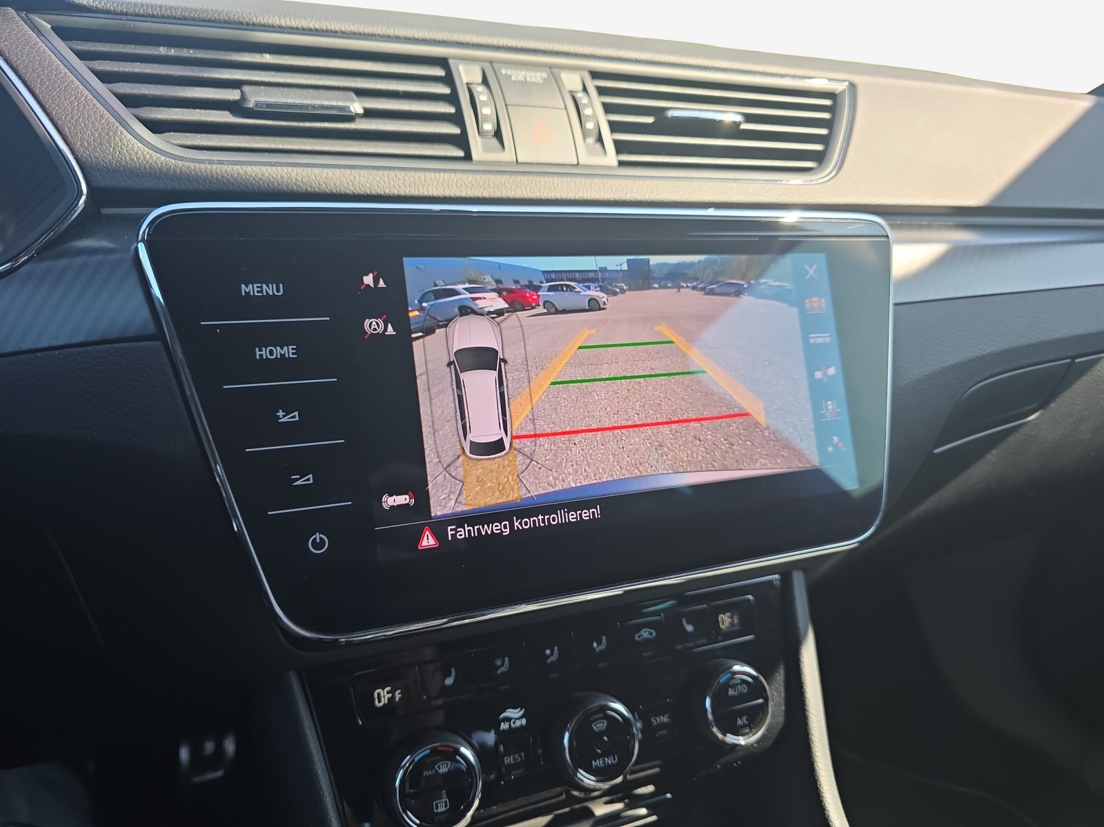 SKODA Superb Combi 2.0 TDi SportLine 4x4 DSG-image-9