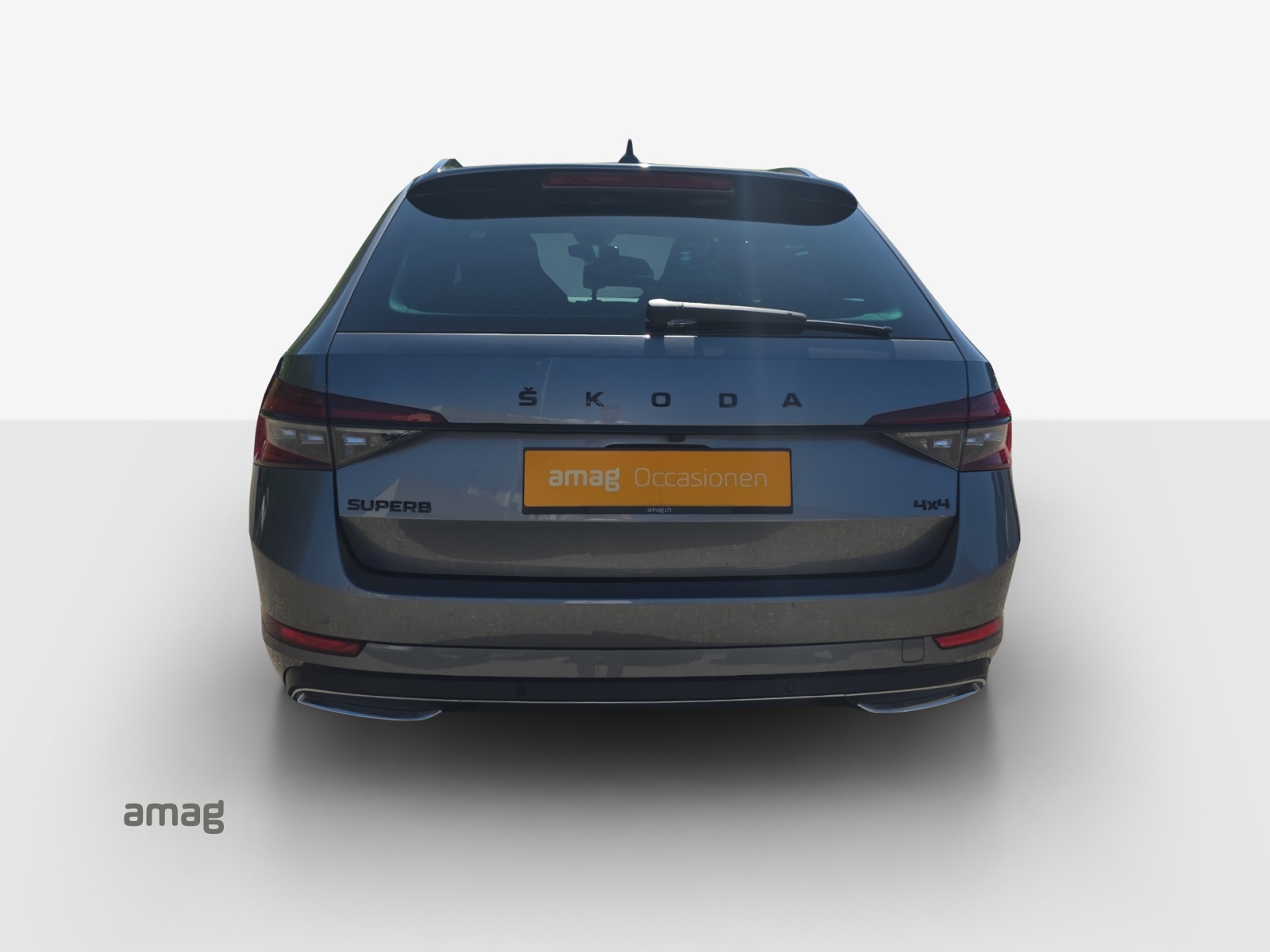 SKODA Superb Combi 2.0 TDi SportLine 4x4 DSG-image-3