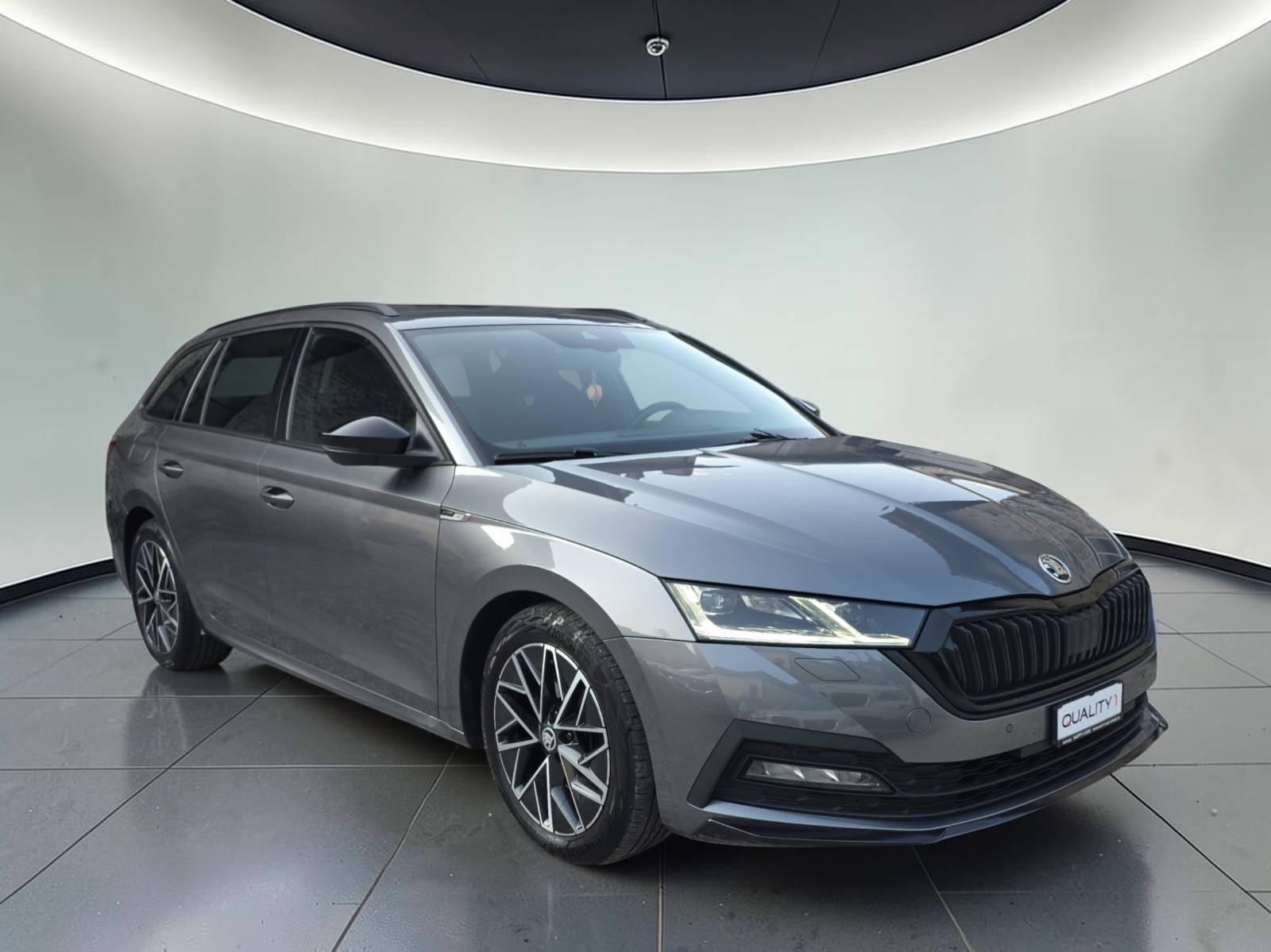 SKODA Octavia Combi 2.0 TDI DSG SportLine 4x4-image-2