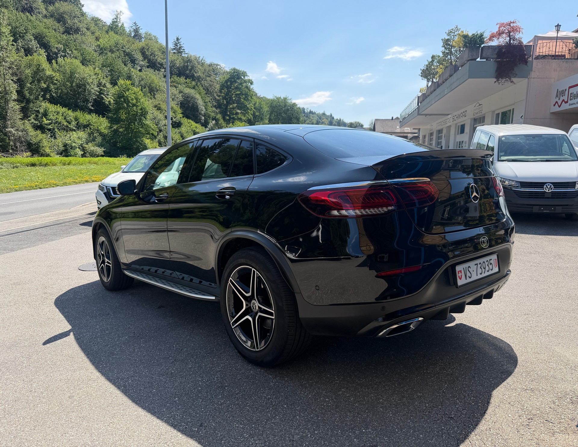 MERCEDES-BENZ GLC Coupé 220 d AMG Line 4Matic 9G-Tronic-image-4