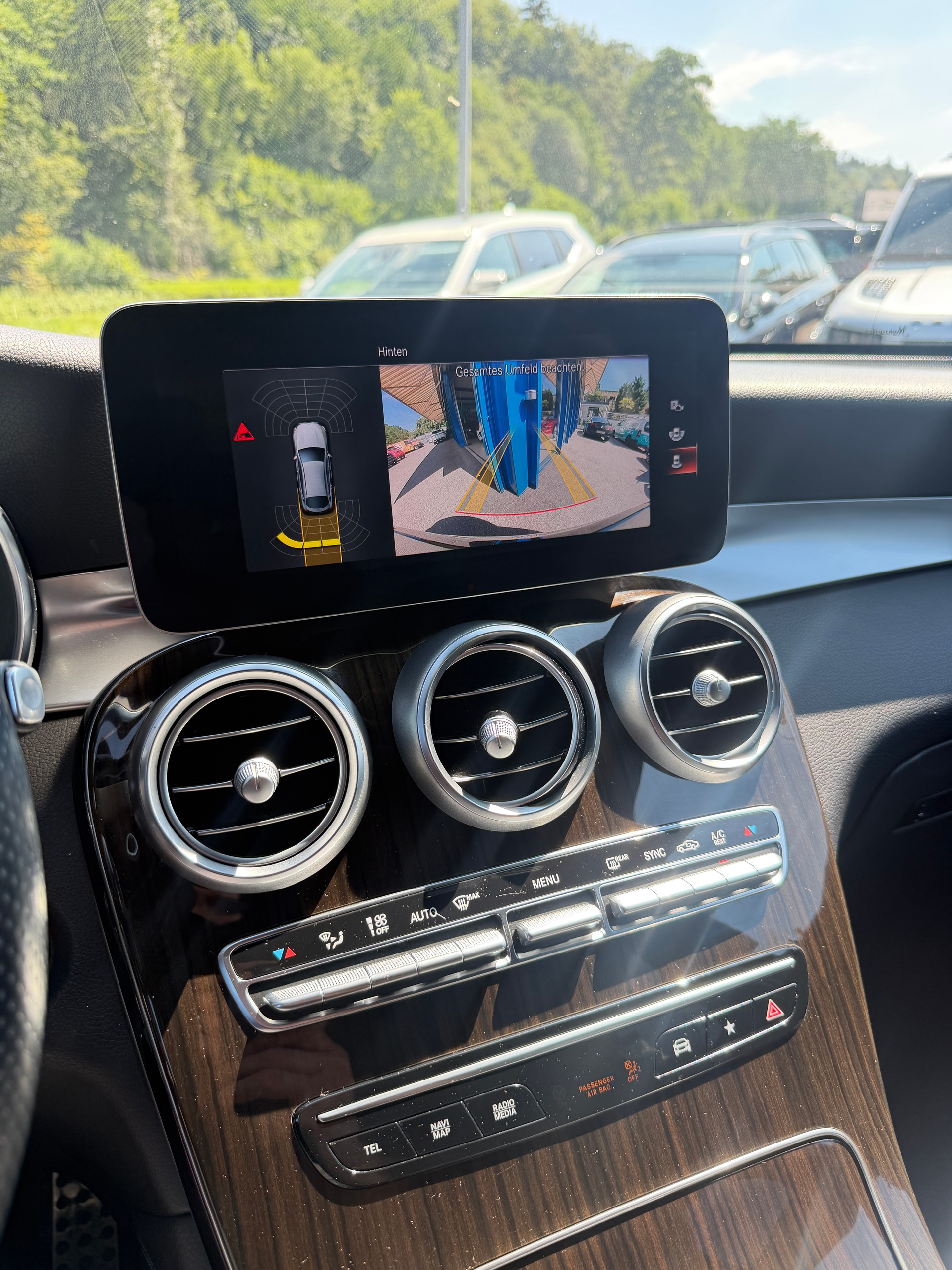MERCEDES-BENZ GLC Coupé 220 d AMG Line 4Matic 9G-Tronic-image-12