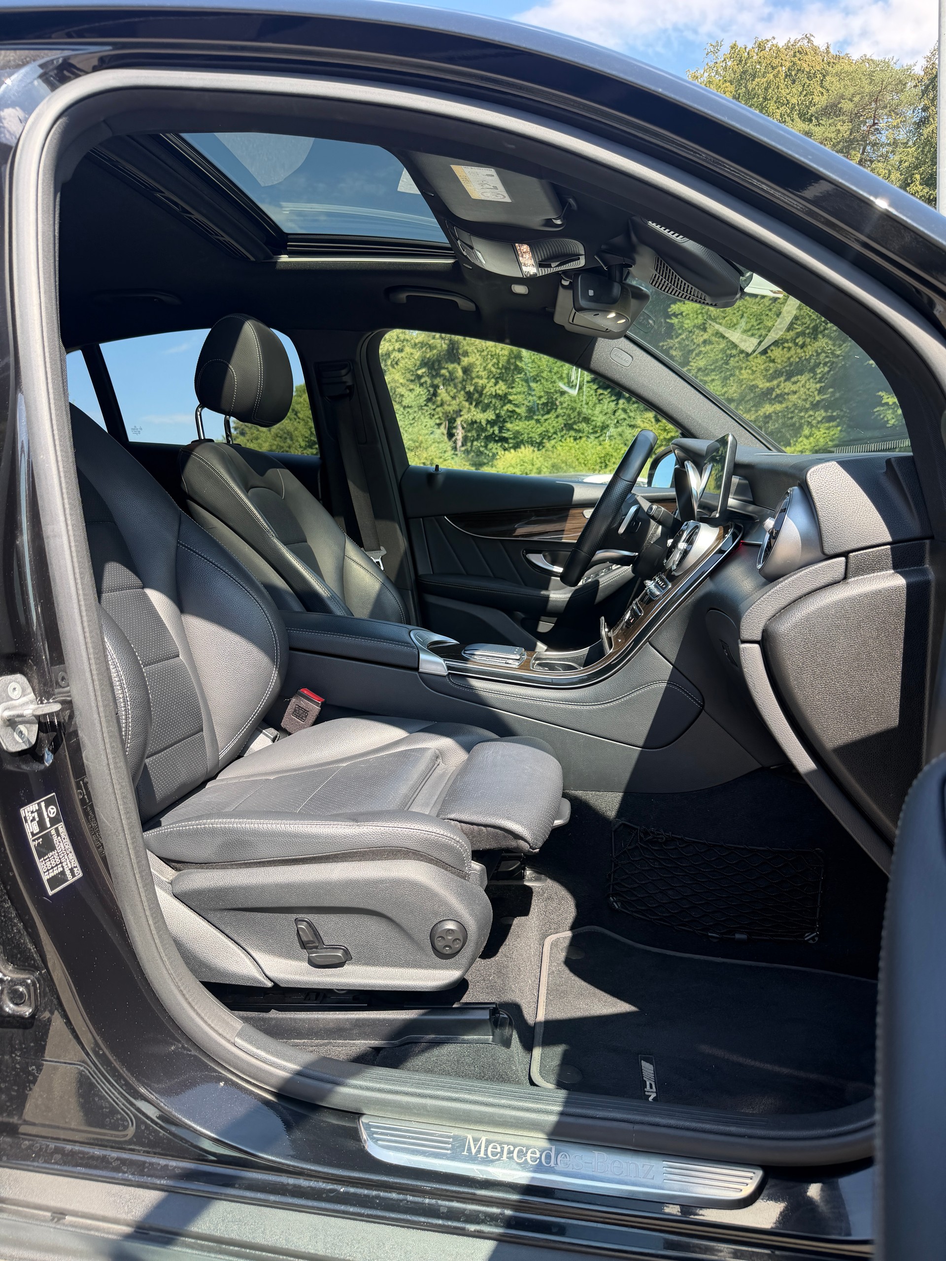 MERCEDES-BENZ GLC Coupé 220 d AMG Line 4Matic 9G-Tronic-image-9