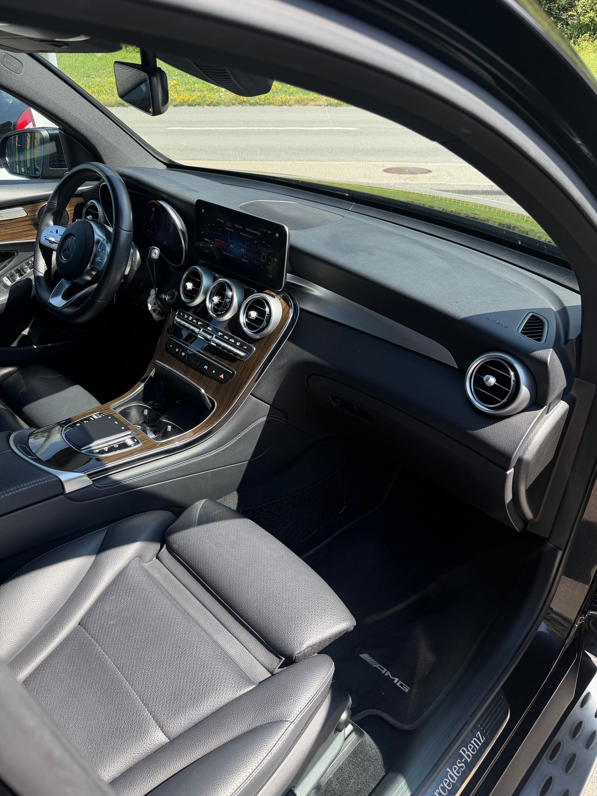 MERCEDES-BENZ GLC Coupé 220 d AMG Line 4Matic 9G-Tronic-image-8