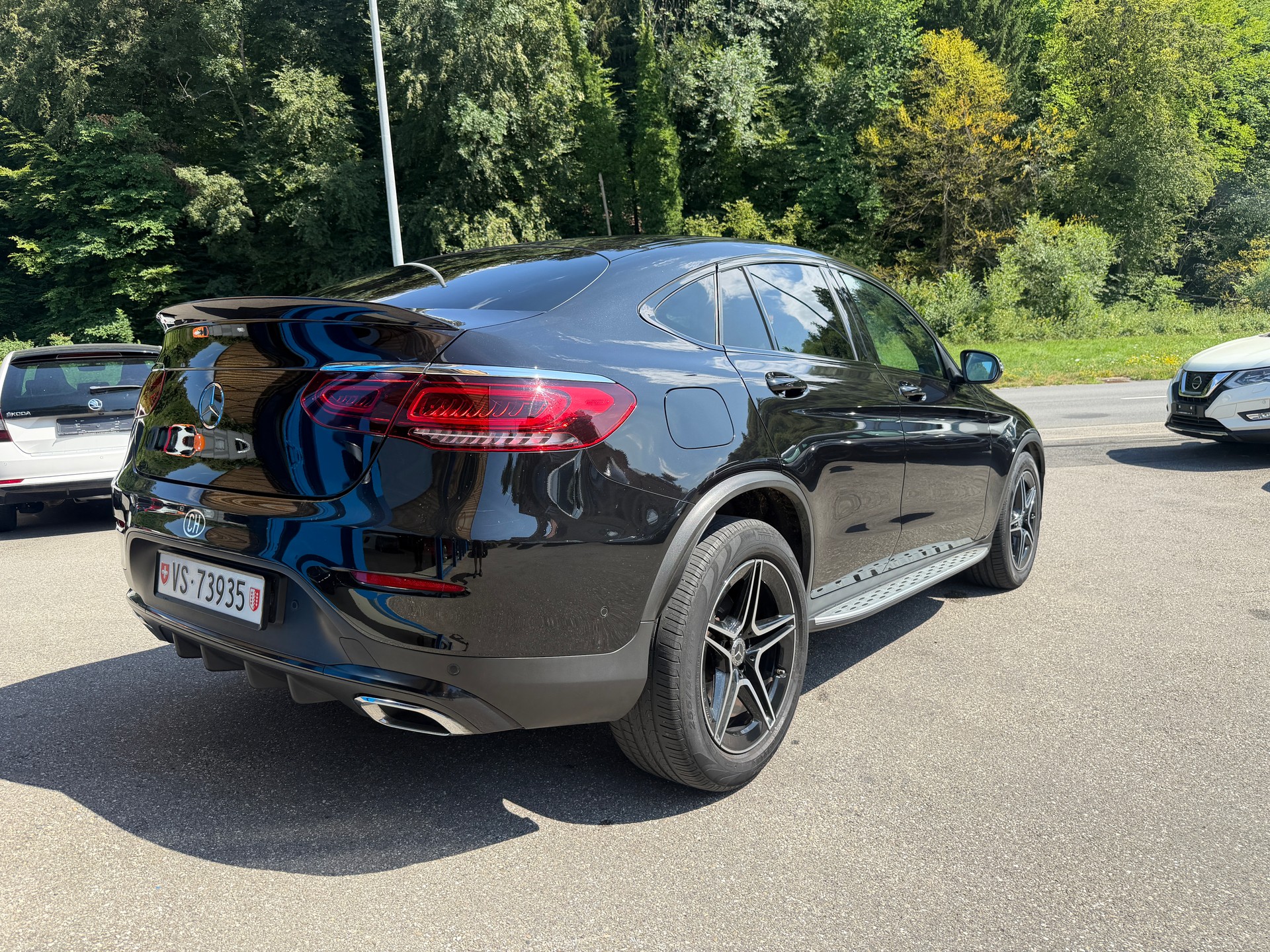 MERCEDES-BENZ GLC Coupé 220 d AMG Line 4Matic 9G-Tronic-image-2