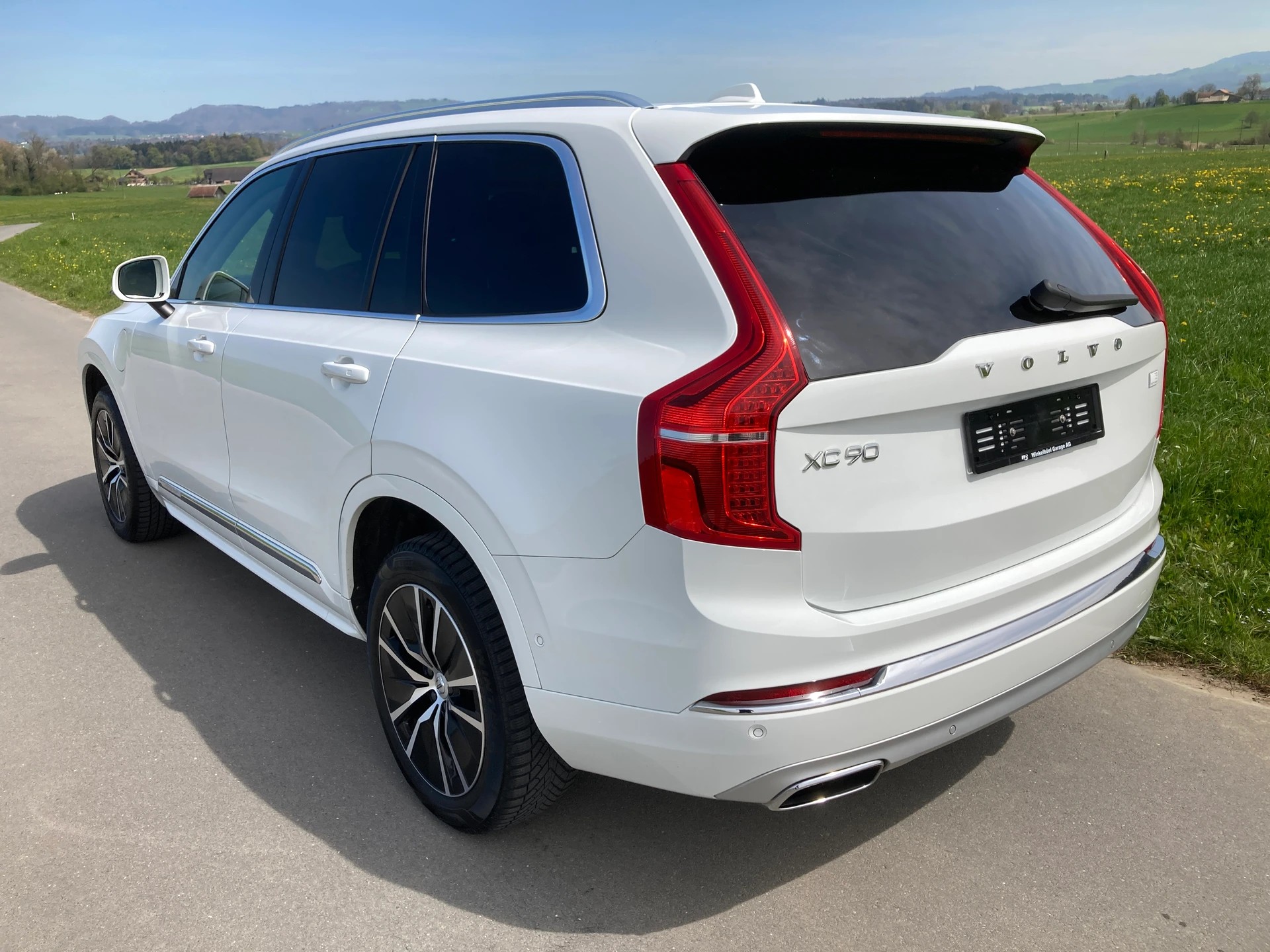 VOLVO XC90 T8 eAWD R-Design Expression Geartronic 7 Sitzer-image-3