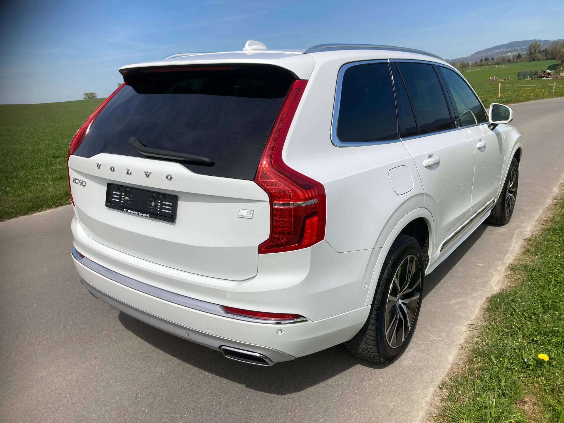 VOLVO XC90 T8 eAWD R-Design Expression Geartronic 7 Sitzer-image-2