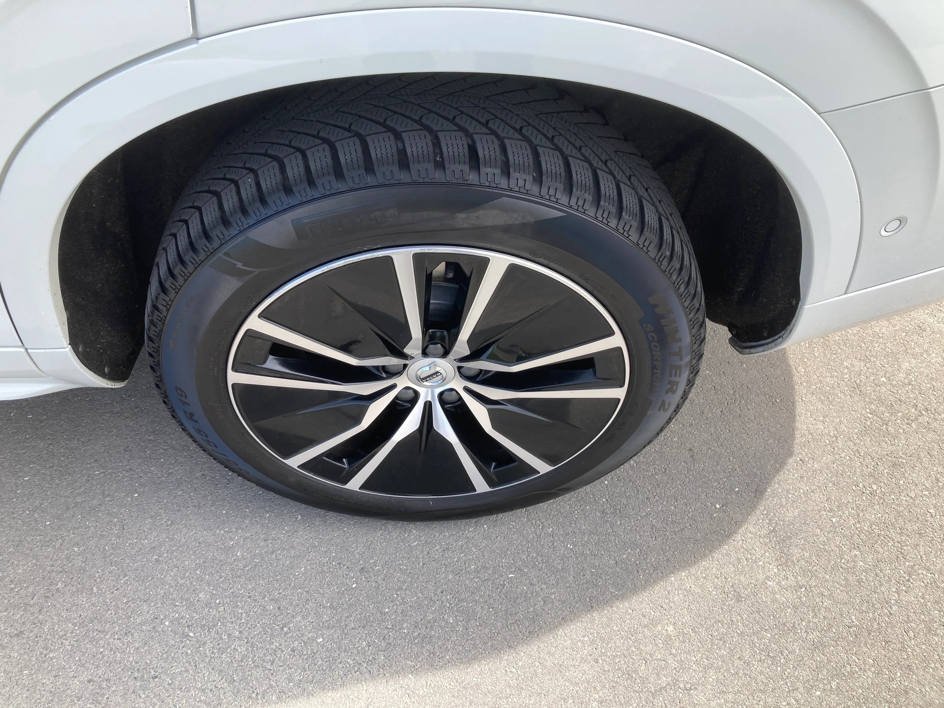 VOLVO XC90 T8 eAWD R-Design Expression Geartronic 7 Sitzer-image-6
