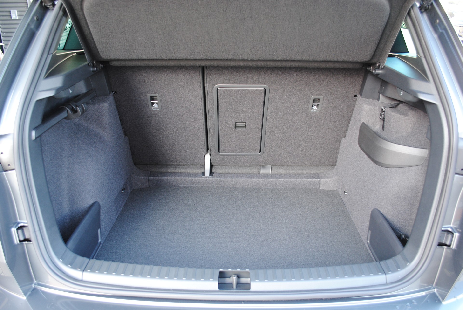 SKODA Karoq 2.0 TSI SportLine 4x4 DSG-image-9