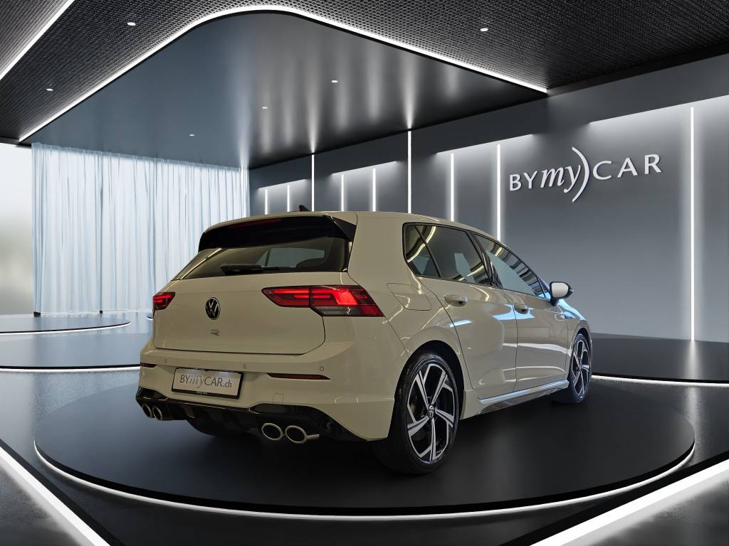 VW Golf 2.0 TSI R DSG 4Motion-image-4
