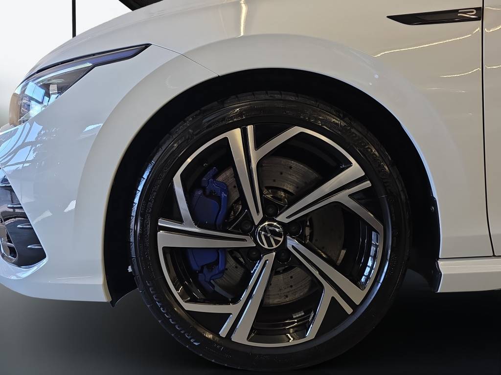VW Golf 2.0 TSI R DSG 4Motion-image-15