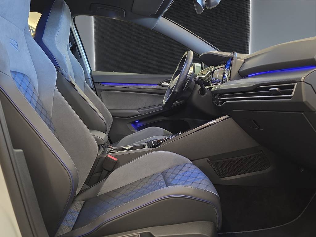 VW Golf 2.0 TSI R DSG 4Motion-image-10