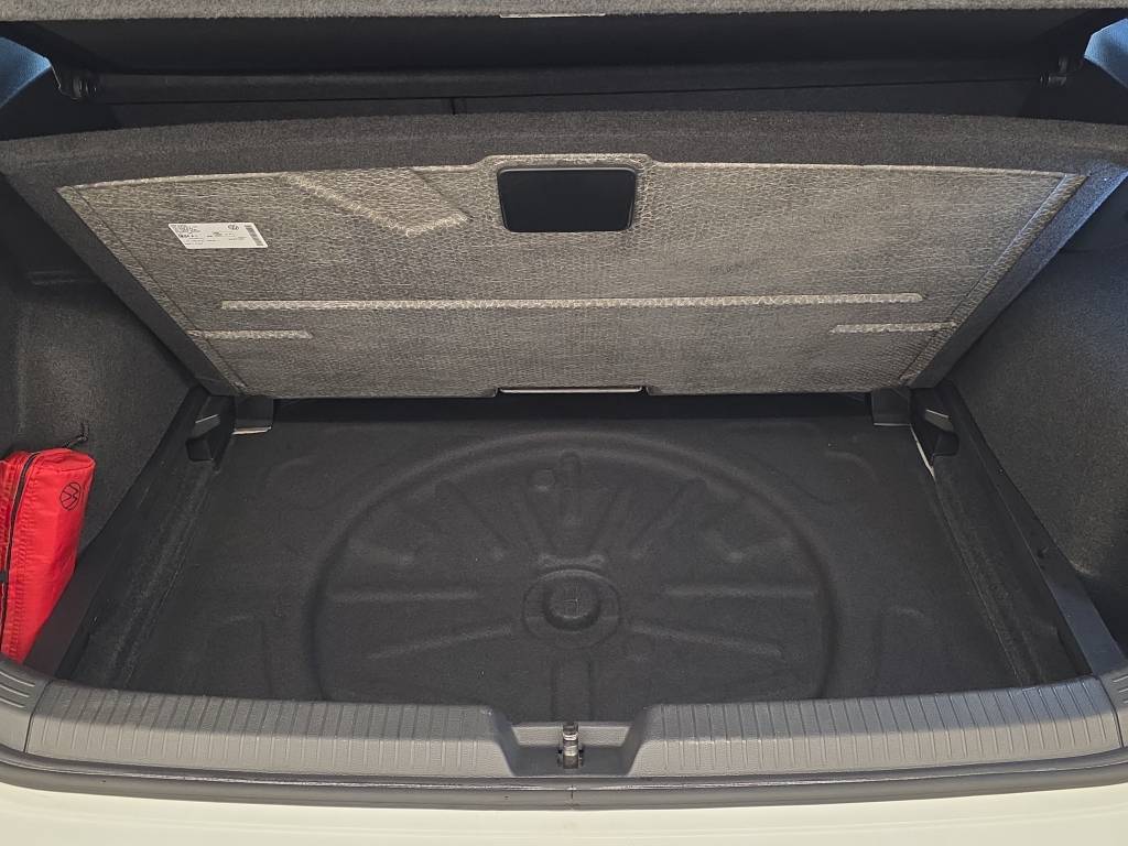 VW Golf 2.0 TSI R DSG 4Motion-image-12
