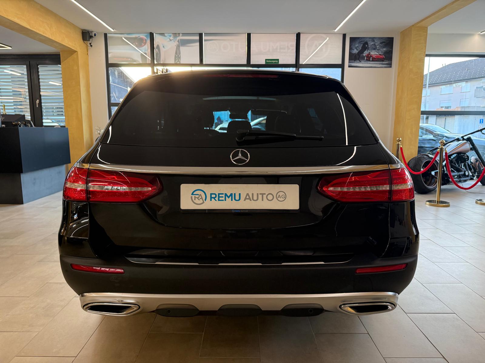 MERCEDES-BENZ E 220 d All-Terrain Avantgarde 4Matic 9G-Tronic-image-3