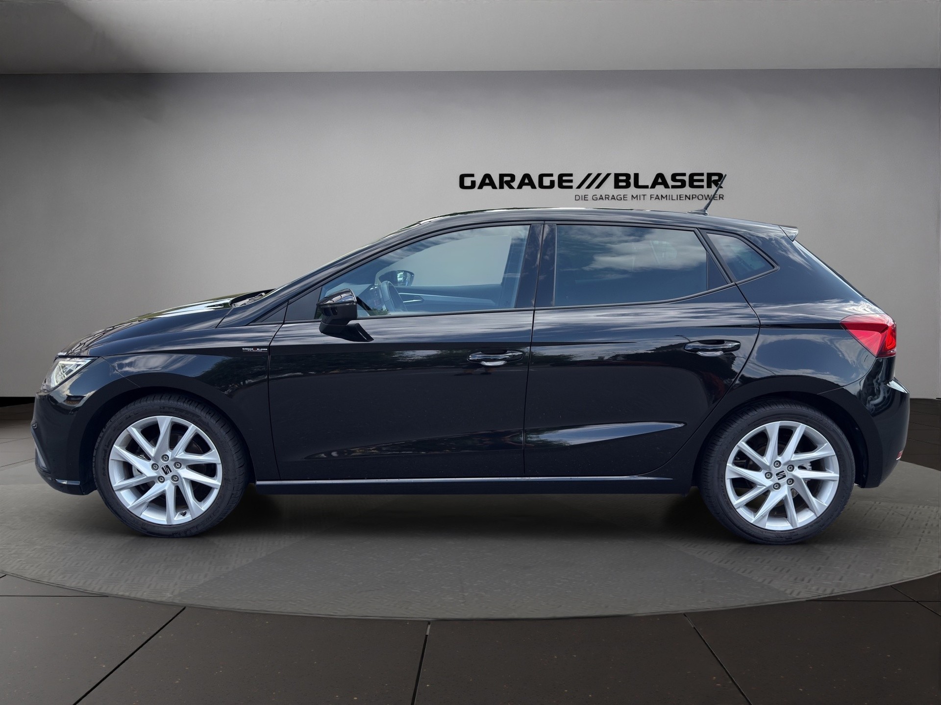 SEAT Ibiza 1.0 EcoTSI Move DSG-image-1