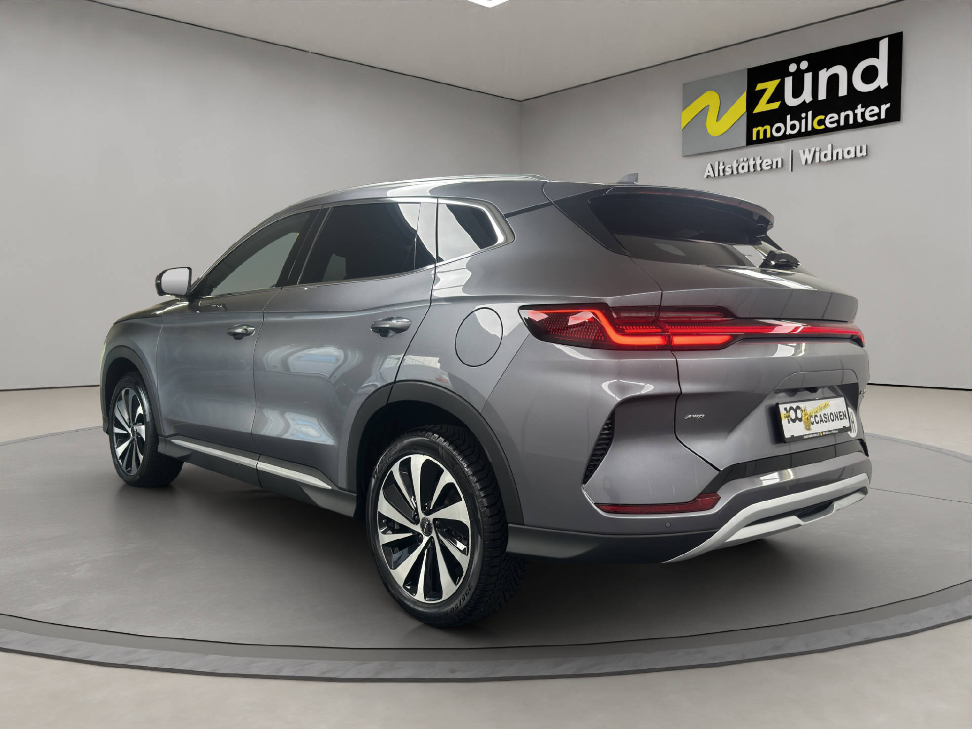 BYD Seal U DM-i Design AWD 324 PS-image-2