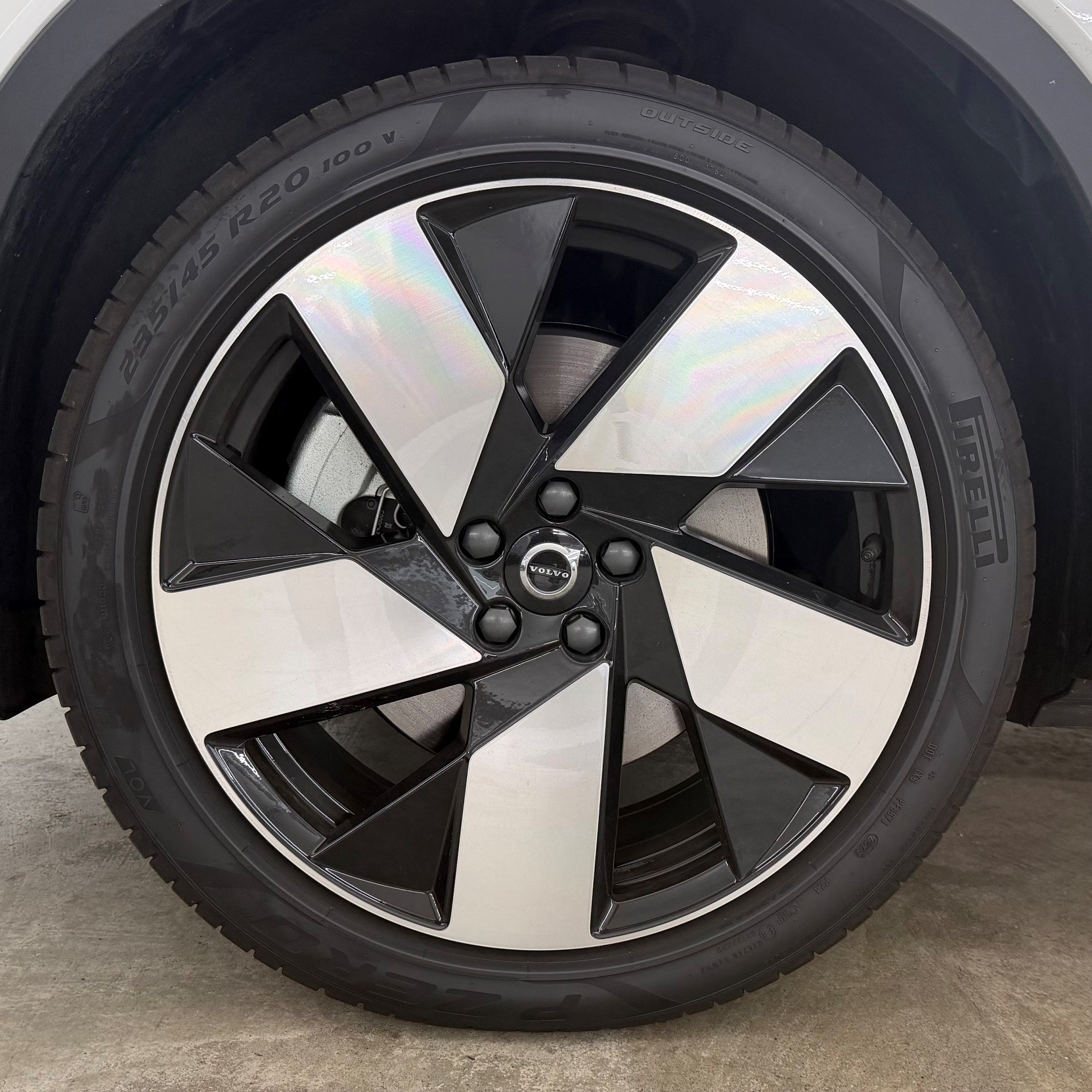 VOLVO EX40 Twin Ultra AWD-image-9
