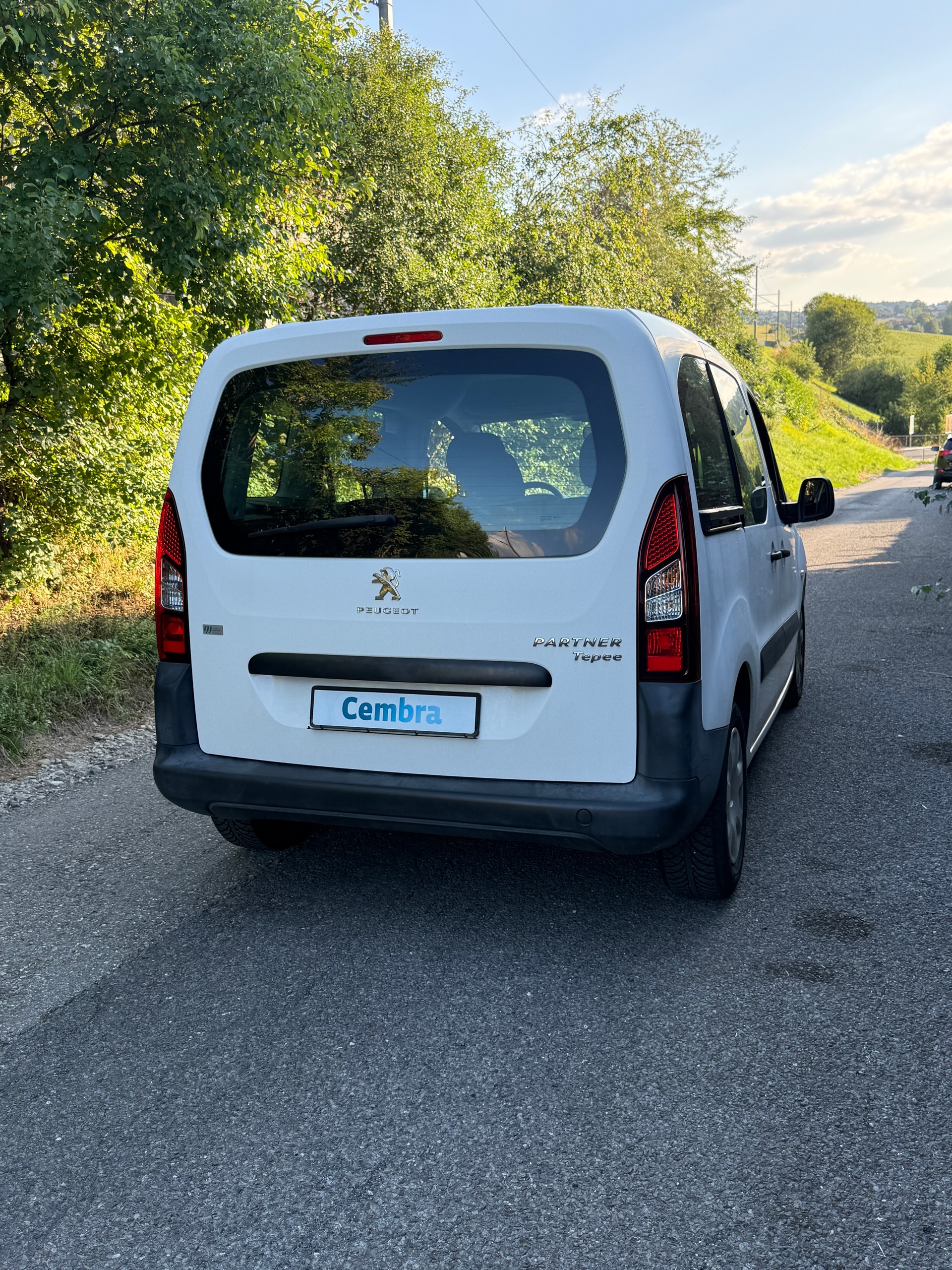 PEUGEOT Partner 1.6 BlueHDi Active ETG6-image-2