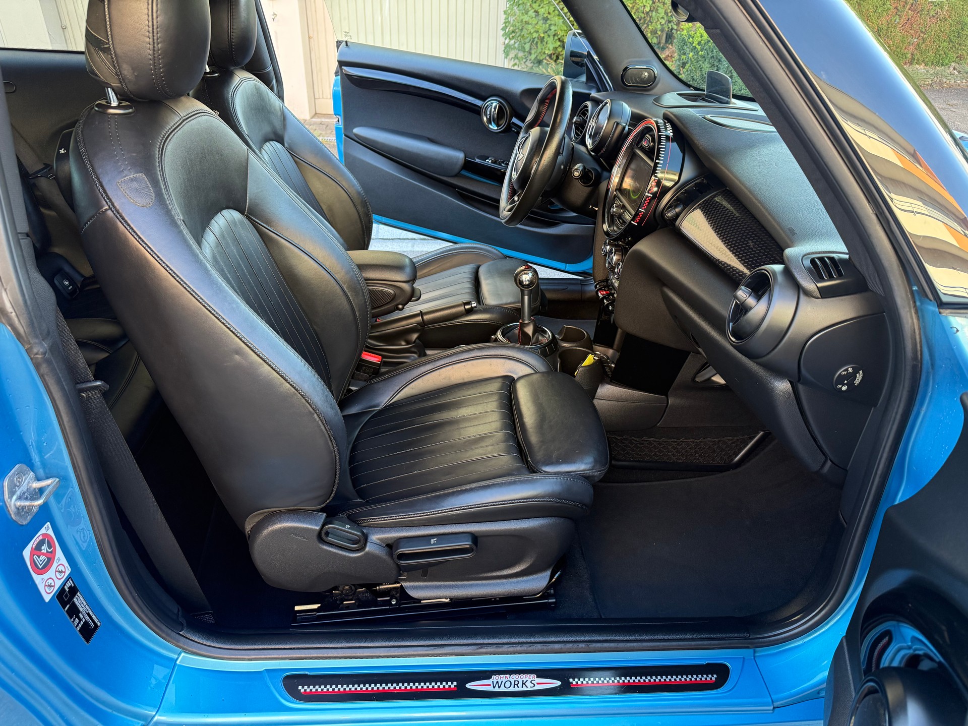 MINI Cooper John Cooper Works-image-10