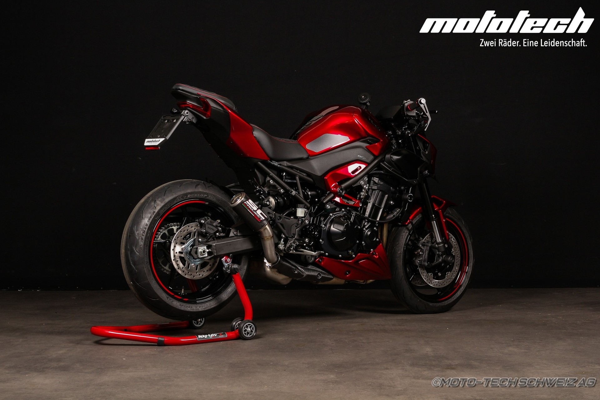 KAWASAKI Z 900 (35kW)-showroom-element-1