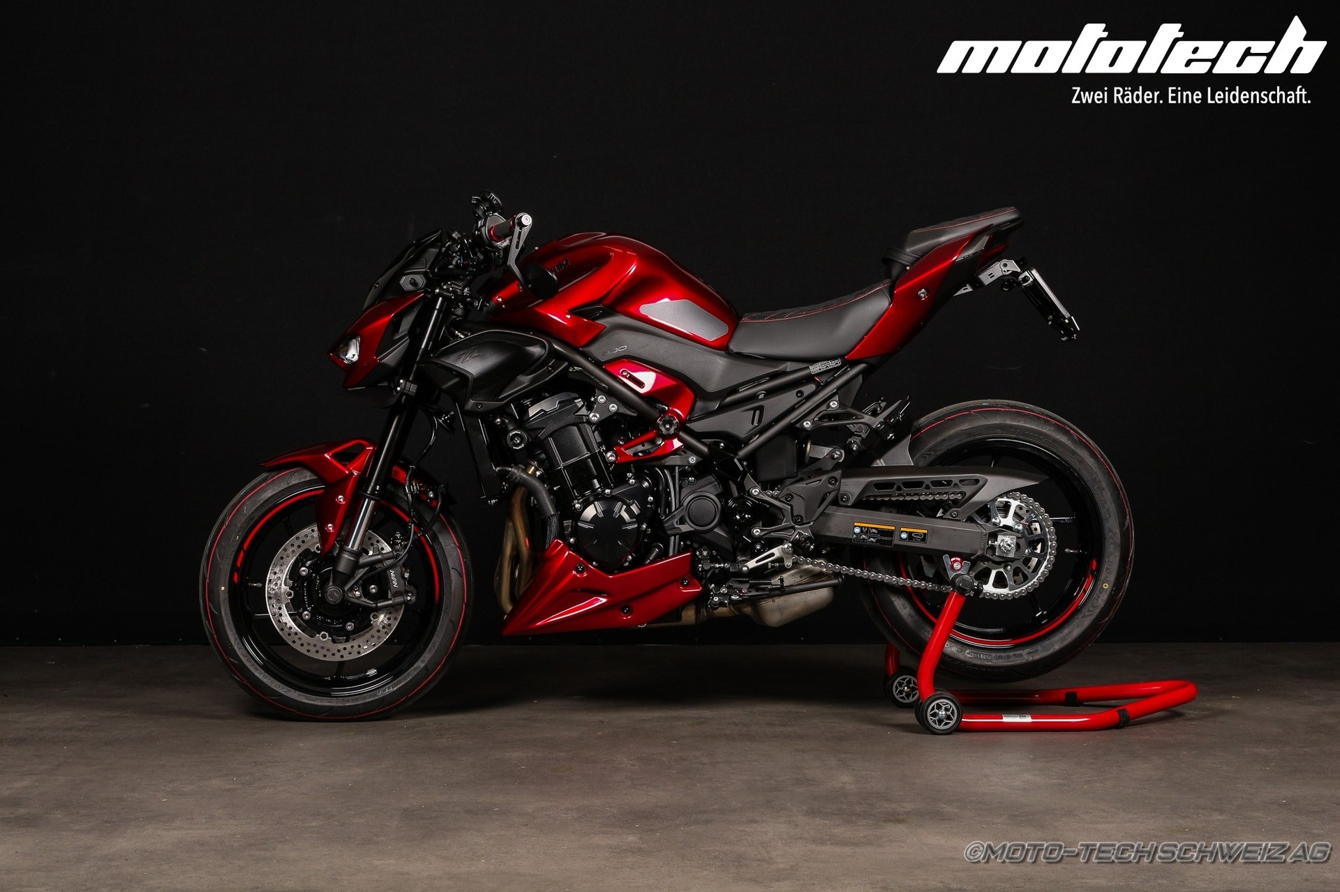 KAWASAKI Z 900 (35kW)-showroom-element-3