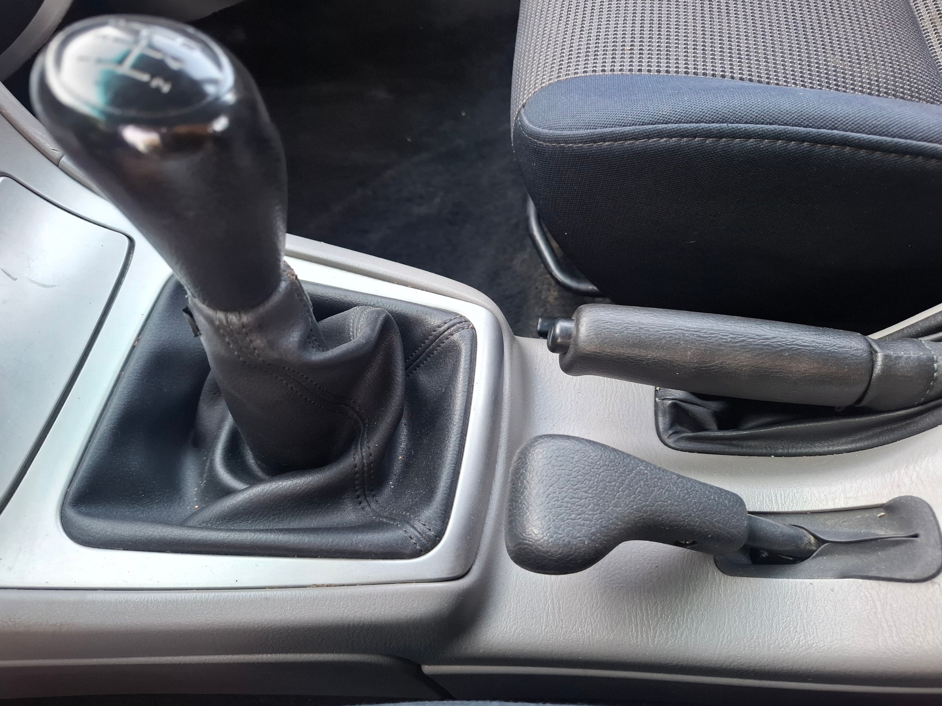 SUBARU Forester 2.0X Advantage-image-8